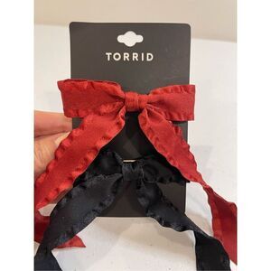 Torrid bows women maroon and black clips